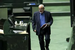  «علی‌آبادی» وزیر صنعت، معدن و تجارت شد



