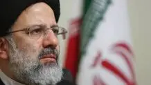 استقبال مادر ابراهیم رئیسی از پیکر فرزندش در فرودگاه مشهد/ ویدئو و عکس