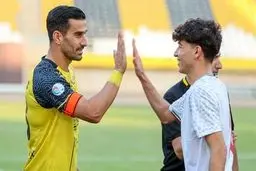 تساوی سپاهان با تیم فوتبال امید ایران
