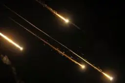 موج جدید حملات موشکی ایران علیه اسرائیل آغاز شد 