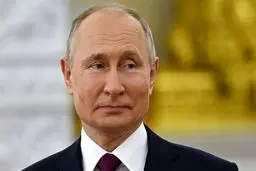 Russian emails appear to show ‘network’ holding $4.5bn assets linked to Putin