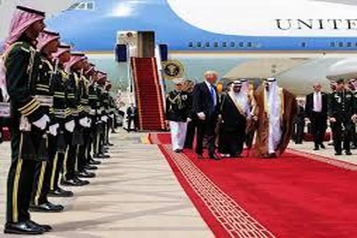نحوه استقبال متفاوت بن‌سلمان از ترامپ و بایدن+ عکس