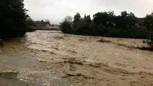 آبگرفتگی معابر و ریزش سنگ در راه این استان

