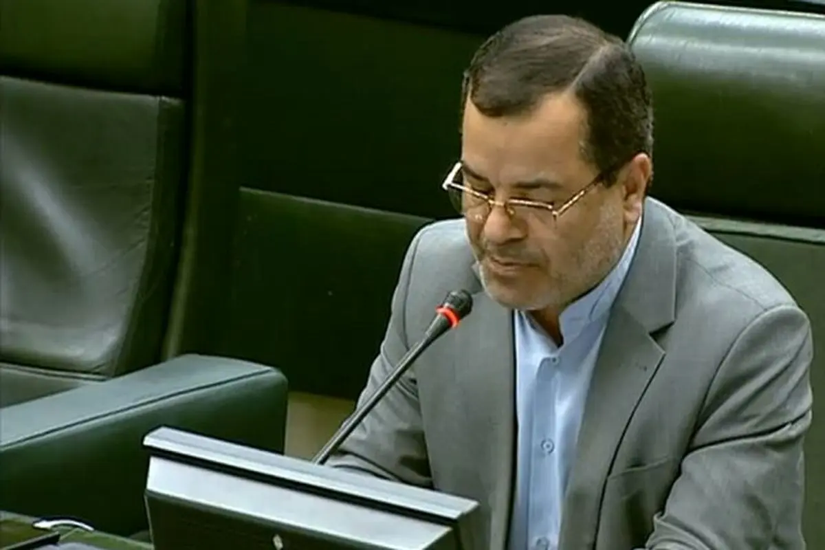احمدی‌سنگر: سرمایه‌گذاری برای تولید از قاچاق کالا جلوگیری خواهد کرد