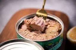 مشتریان خرید کنسروماهی طی ۵ سال گذشته نصف شده است