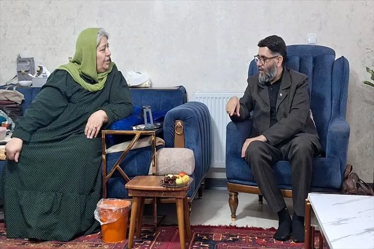 دیدار مشاور مدیرعامل صندوق اعتباری هنر با فاطمه شکری؛ بررسی دغدغه‌های این هنرمند پیشکسوت