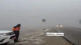 آغاز بارش برف در ارتفاعات جاده جدید هشتگرد - طالقان + ویدیو