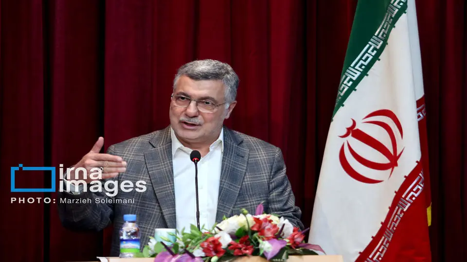 وزیر بهداشت : امسال ۵ هزار نفر در آزمون بورد تخصصی شرکت کردند/ سطح آزمون در بالاترین حد خود برگزار می‌شود 