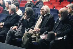 آینده بهترین داور است

