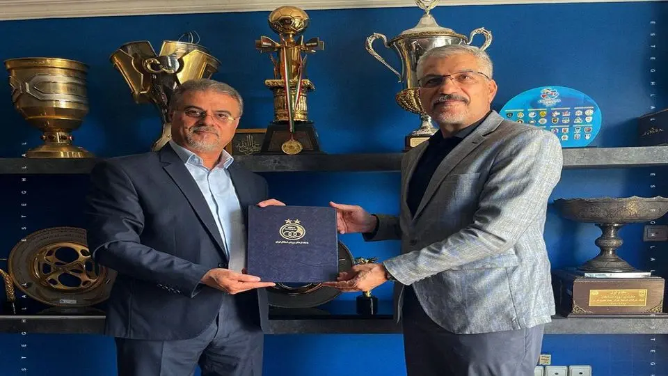 تیم بسکتبال استقلال شروع به کار کرد
