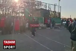 ورود زنان هوادار پرسپولیس به ورزشگاه شهر قدس + ویدیو