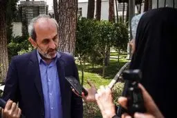 رئیس صدا و سیما: عمدتاً مجری‌ها بودند که ارتباط خود با صداوسیما را قطع کردند/ چهره‌های هنری که مواضع خود را اصلاح کردند، می‌توانند برگردند