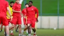 سرژ اوریه همراه با اعضای تیم راهی تهران شد