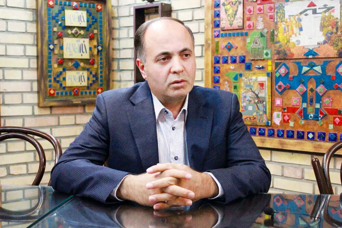 از طبقه‌بندی‌کردن مدیریت کشور بپرهیزیم
