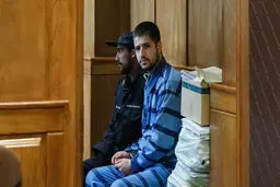جزئیات نامه محمد قبادلو از زندان به خانواده شهید کرم‌پور: من بیمار بودم، از قصاصم بگذرید/ پدر قبادلو: خانواده شهید کرم‌پور، پسر من را به امام رضا ببخشند 