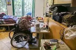 بهزیستی با الگوی قدیمی با معلولان رفتار می‌کند