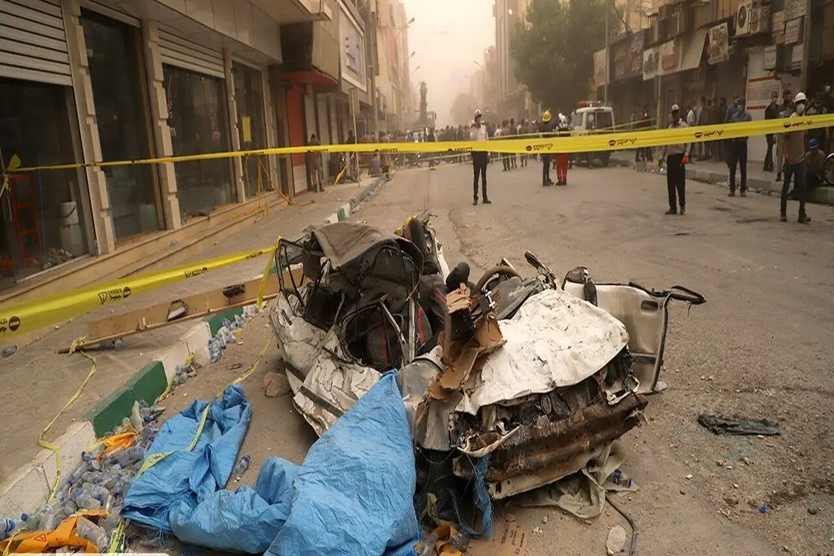 شمار جانباختگان به 14نفر رسید / دستگیری ۱۰ نفر از عوامل دخیل در حادثه متروپل / حبس ۵۰ نفر در زیر آوار متروپل آبادان / احتمال زنده ماندن محبوسان