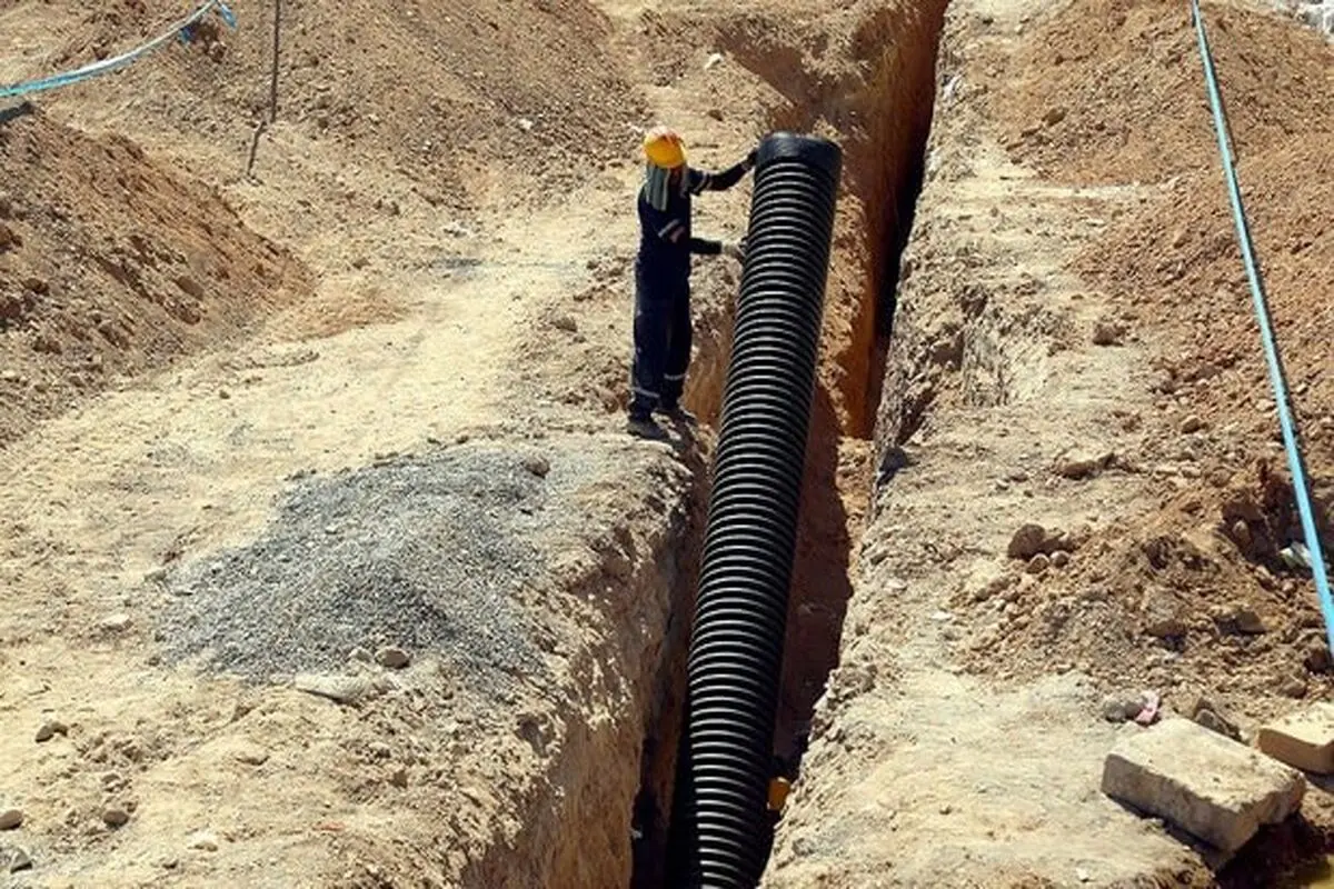 اجرایی شدن عملیات تکمیل شبکه فاضلاب شهر فامنین 