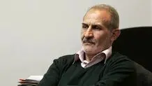 خیلی از افراد جامعه، مرتب از این سفارت به آن سفارت می‌روند تا مسیری برای مهاجرت پیدا کنند