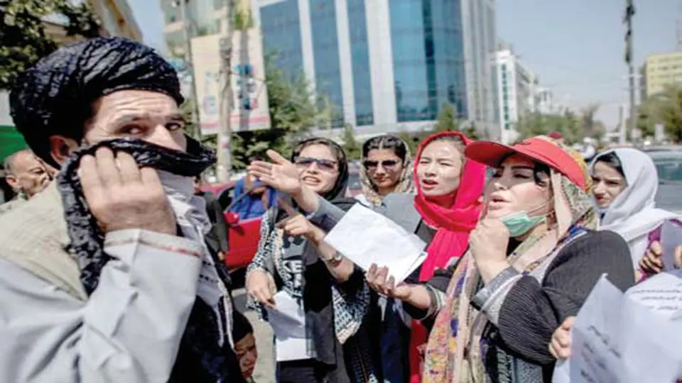 شیوه جدید طالبان برای حذف زنان افغان
