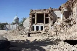 دبیر پویش ملی نجات بافت تاریخی شیراز: ۱۵خانه بافت تاریخی تخریب شده/ مدیر کل میراث فرهنگی استان فارس: کذب است؛ فقط پنجره‌های یک خانه به سرقت رفته 