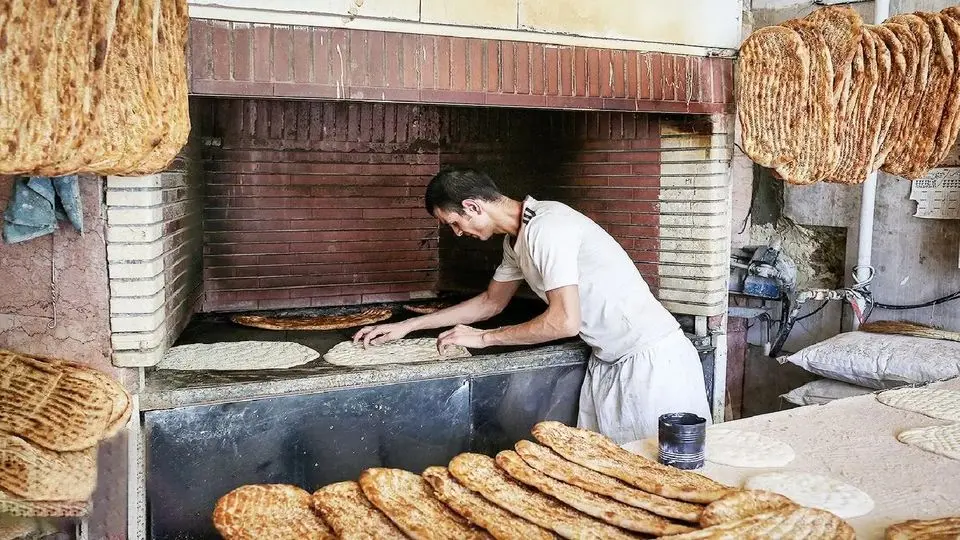 گران فروشی عجیب قیمت نان در تهران