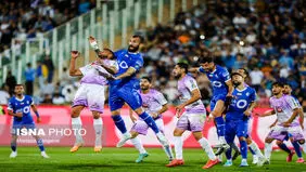 جدال دو تیم بحران‌زده در دیداری معوقه؛ استقلال - هوادار
