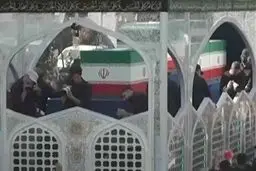 در مشهد یک میلیون پرس غذا و دو میلیون آب معدنی بین تشییع کنندگان رهبر شهید پخش می شود 