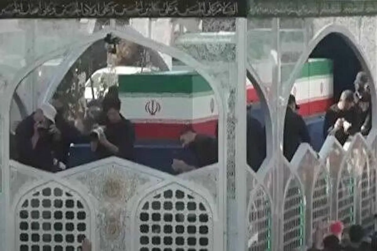 در مشهد یک میلیون پرس غذا و دو میلیون آب معدنی بین تشییع کنندگان رهبر شهید پخش می شود 