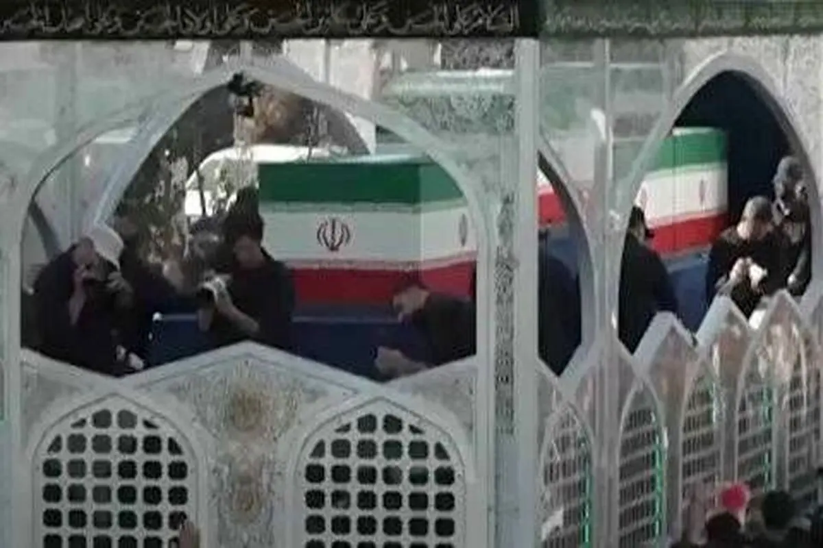 در مشهد یک میلیون پرس غذا و دو میلیون آب معدنی بین تشییع کنندگان رهبر شهید پخش می شود 