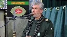 فرمانده سپاه در حال تماشای ناو هواپیمابر آمریکایی + عکس