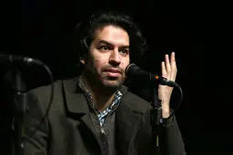 هزینه‌های یک سال تحصیلی دختران دانش‌آموز شیرازی را قبول می‌کنم
