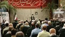 قائد الثورة: الدفاع المقدس وحد الشعب وحول البلاد إلى وحدة متکاملة