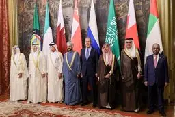  روزنامه دولت: چرا به ما می گویید روسوفیل ؟
