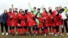 بی‌فردا در سرزمین مادری
