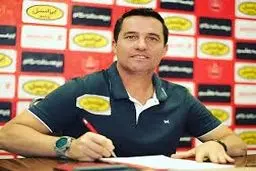 اوسمار برای دومین بار به عنوان سرمربی با پرسپولیس قرارداد بست