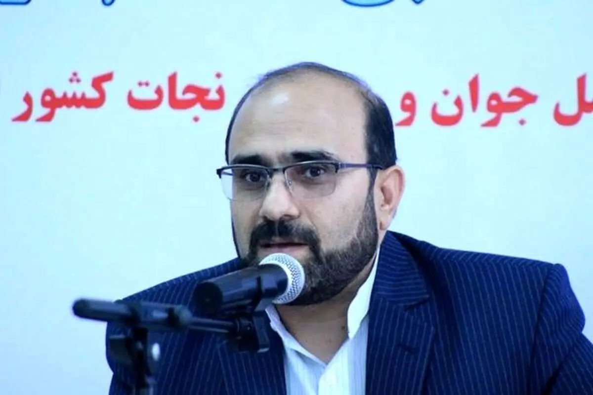 فعال اصولگرا: قانون جدید انتخابات، «جمهوریت» نظام را نشانه رفته / این قانون، «پوست خربزه» زیر پای اصولگرایان است