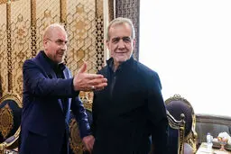 احترام پزشکیان و قالیباف به یکدیگر بعد از تقدیم لایحه بودجه + عکس