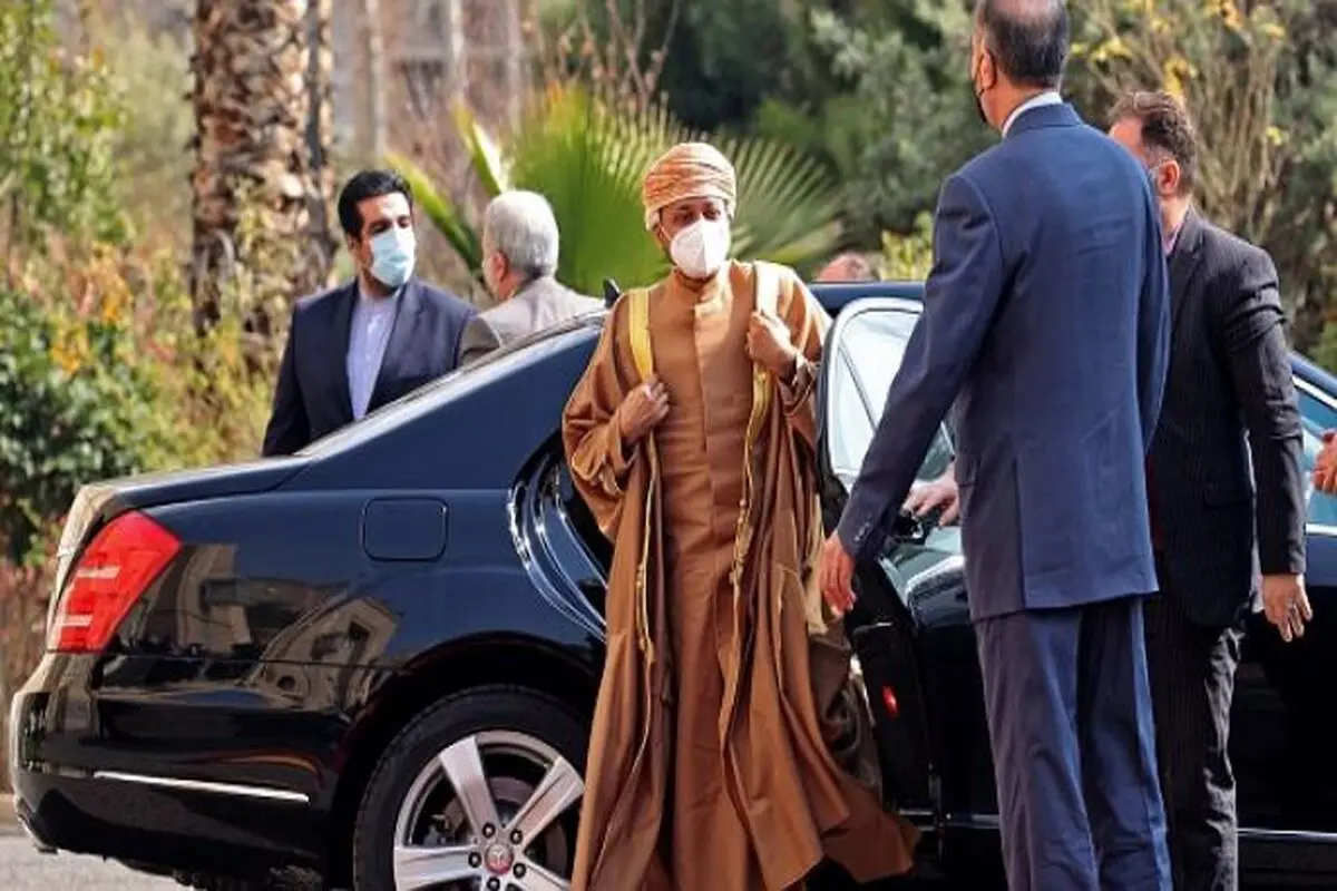 العربي الجدید: مصادر إیرانیة ترجح تأجیل زیارة وزیر الخارجیة العماني