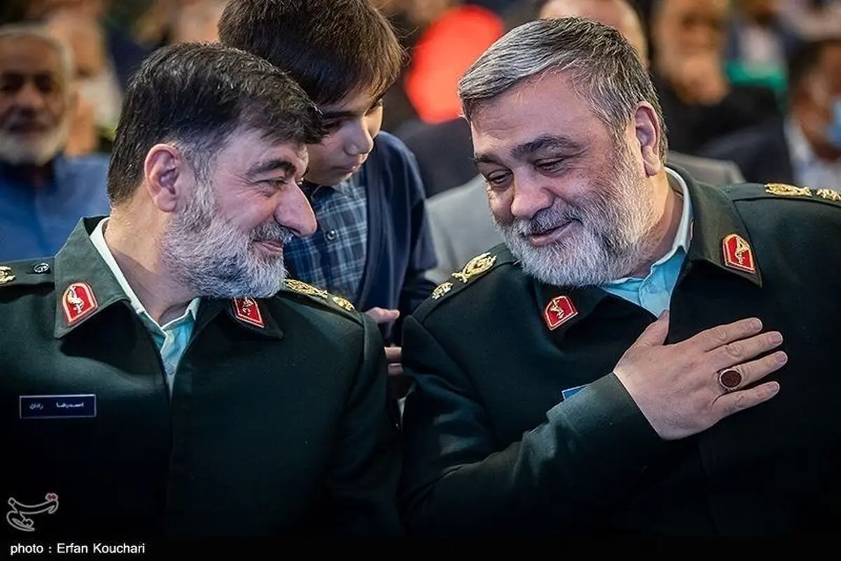 تیپ سردار حسین اشتری در مراسم گرامیداشت ۴ شهید خانواده رهبر انقلاب + عکس