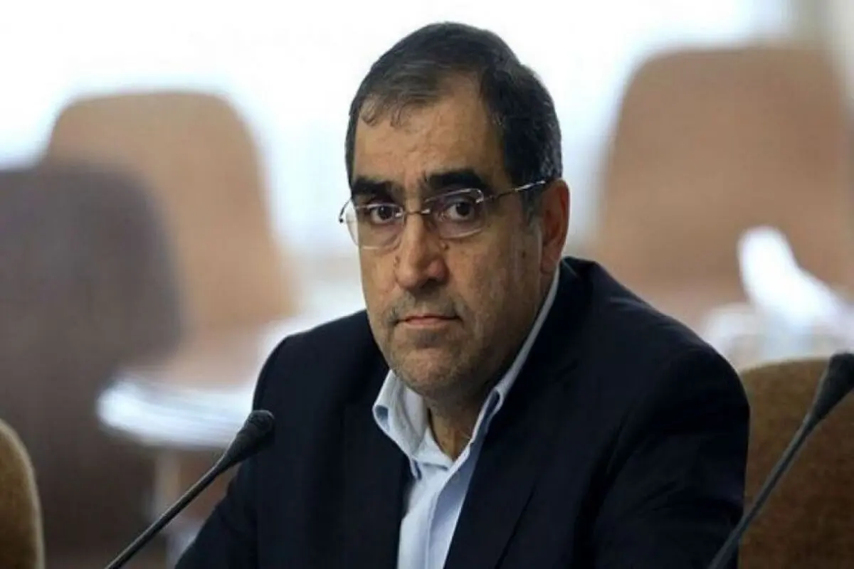 مجری صداوسیما: آقای وزیر! دیروز می‌گفتی «برو خودت بمال» و امروز می‌روی کانادا عشق و حال؟

