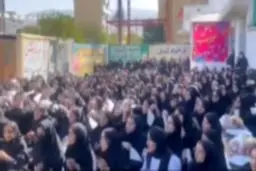 جشن بازگشایی مدرسه یاسوج مسئله ساز شد  