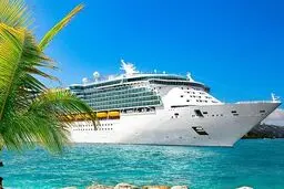 Iran to launch its first cruise ship in port of Bushehr