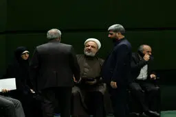 لیست ۱۶ نفره نمایندگان مجلس مخالف توافق که رسایی منتشر کرد / این ۲ نماینده تکذیب کردند 