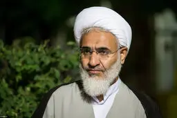 امام جمعه قزوین: برخی معلمان در دل دانش‌آموزان شبهه می‌اندازند/ این‌ها انسان‌های حقیری هستند، نباید تحمل کنیم