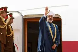 سلطان عمان وارد تهران شد