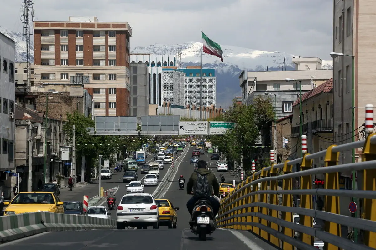 پل چوبی «بتنی» می‌شود
