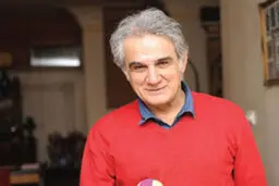 هاشمی: اکبر عبدی چارلی چاپلین ایران بود