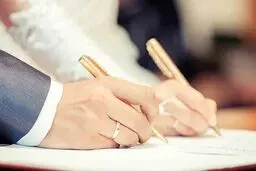 سن زن در ۱۰.۶ درصد از ازدواج های سال گذشته بیشتر از سن مرد بود
