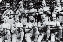 سوسیالیسم و تاریخ مردمی مشروطه